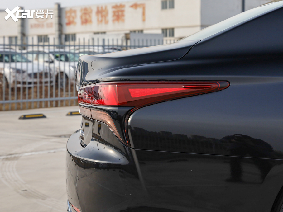 2021׿_˹LS 500h ׿Խ