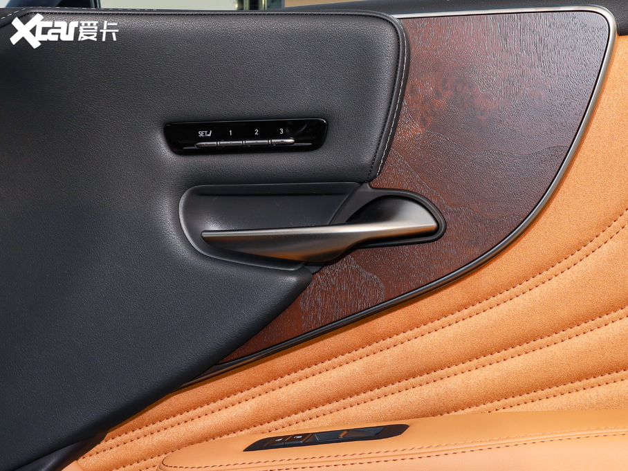 2021׿_˹LS 500h ׿Խ