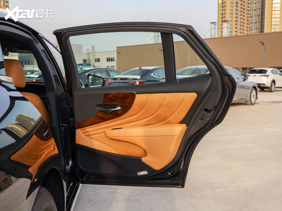 2021׿_˹LS 500h ׿Խ