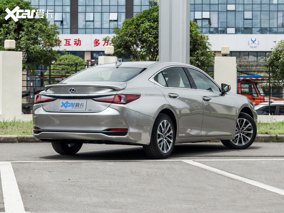 2021׿_˹ES 300h ׿Խ