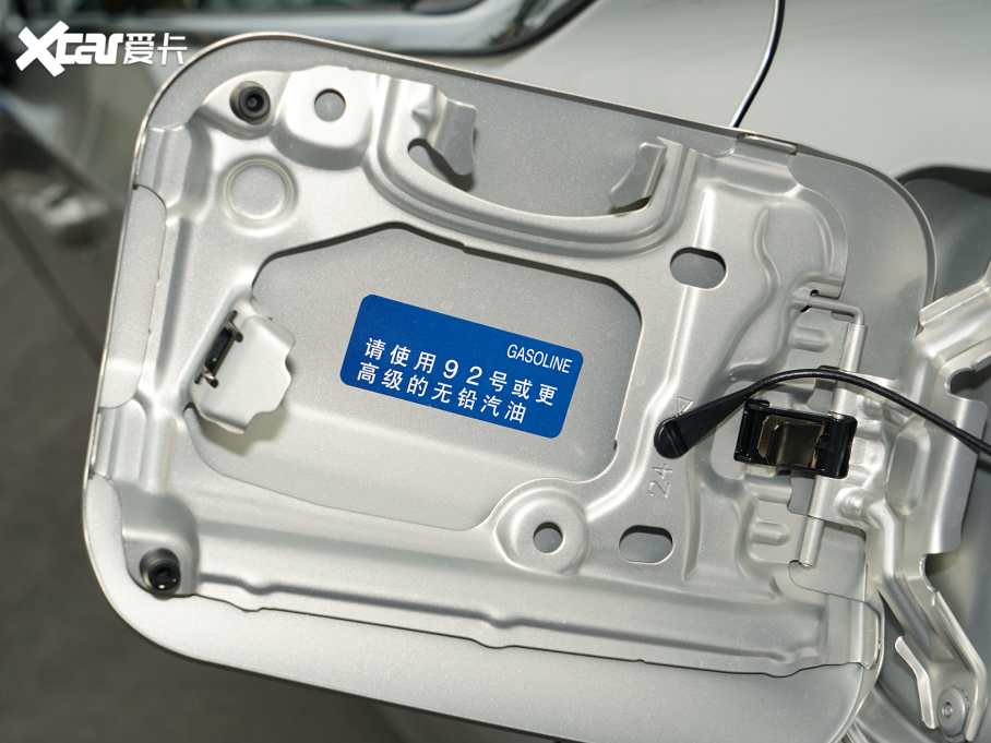 2021׿_˹ES 200 ׿Խ