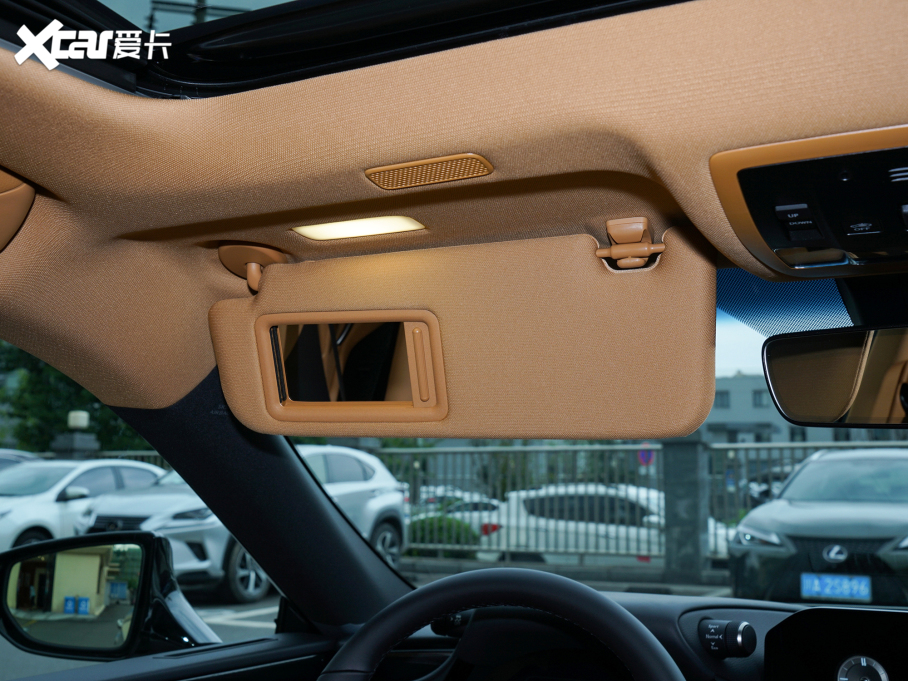 2021׿_˹ES 200 ׿Խ