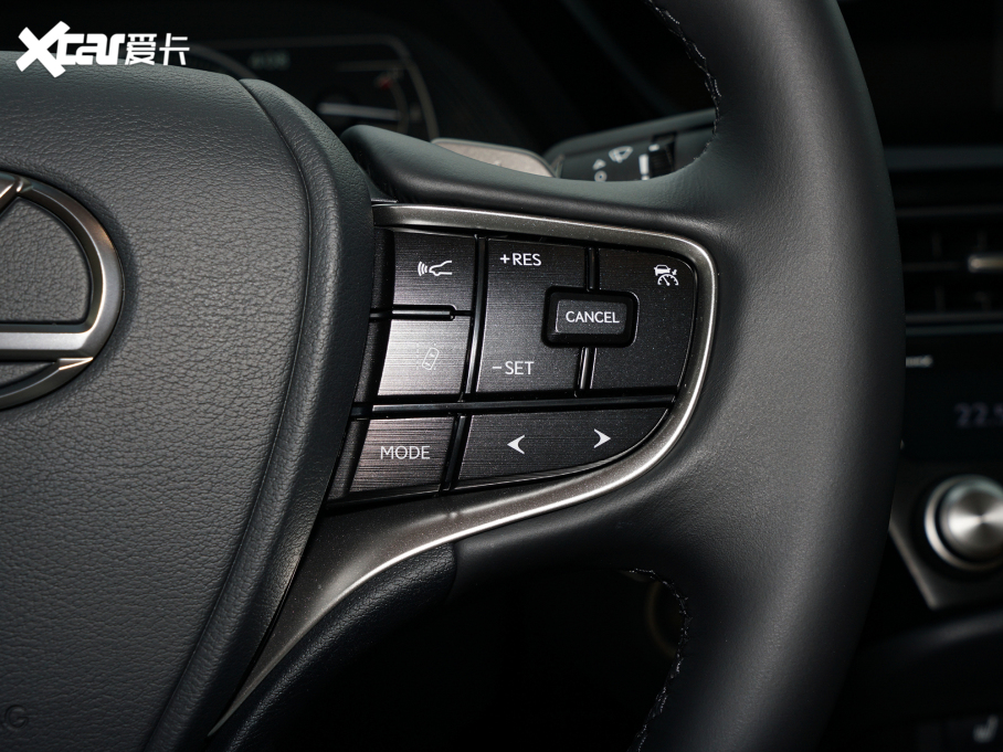 2021׿_˹ES 200 ׿Խ