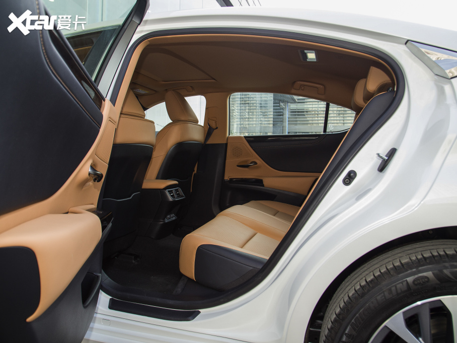 2021׿_˹ES 260 ׿Խ