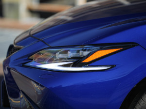 2021300h F SPORT (ji)^