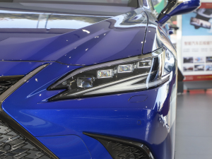 2021260 F SPORT (x)(ji)^