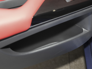 2021款260 F SPORT 后门储物空间