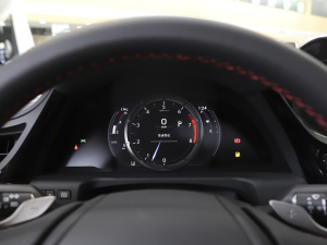 2021260 F SPORT п؅^