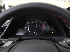 2021260 F SPORT п؅^