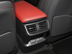 2021260 F SPORT п؅^