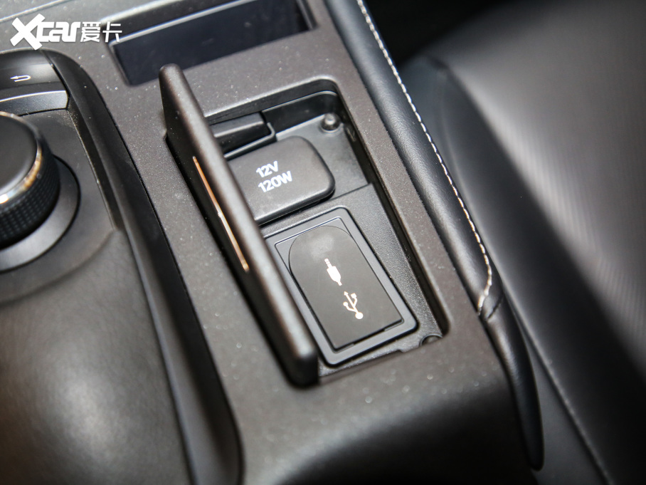 2020׿_˹CT 200h m ɫ