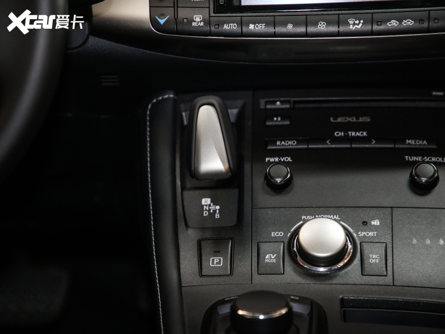 2020���׿��_˹CT 200h ���m�� ��ɫ