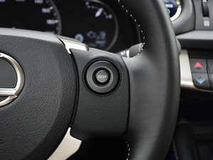 2020款200h 舒适版 单色 中控区
