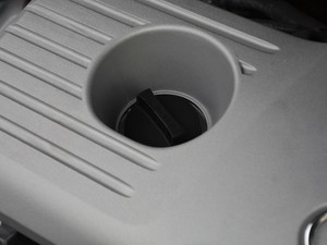 2020款200h 舒适版 单色 其它