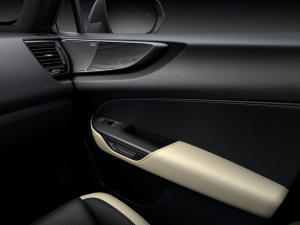 2022350h ȫ F SPORT g