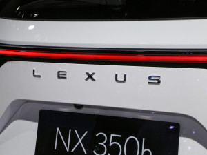 2022350h ȫ F SPORT ^