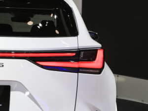 2022350h ȫ F SPORT ^