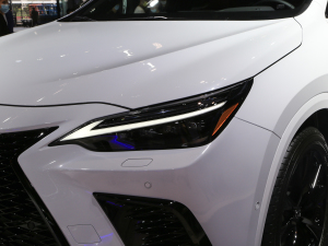 2022350h ȫ F SPORT ^