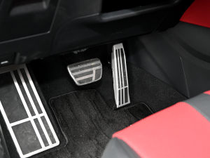 2022350h ȫ F SPORT п؅^