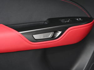 2022350h ȫ F SPORT п؅^