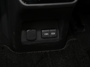 2022350h ȫ F SPORT п؅^