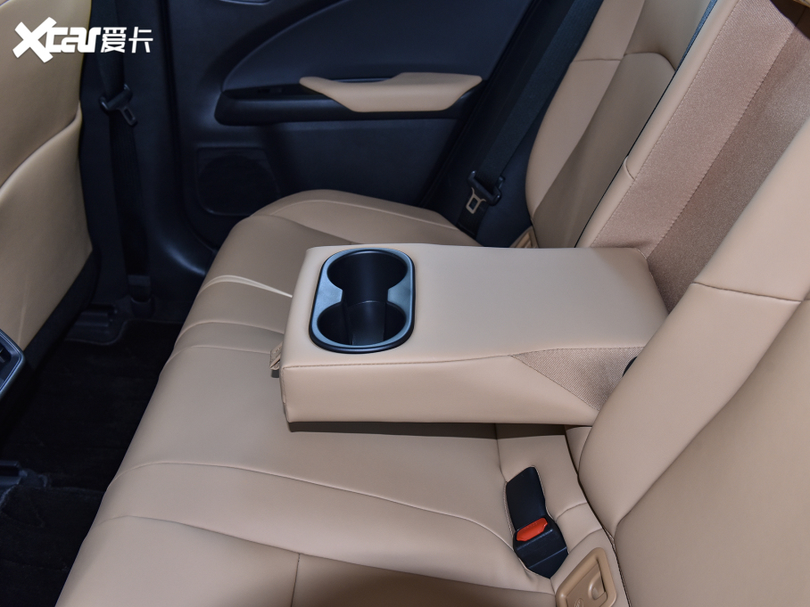 2022׿_˹UX 260h ̽Ȥ