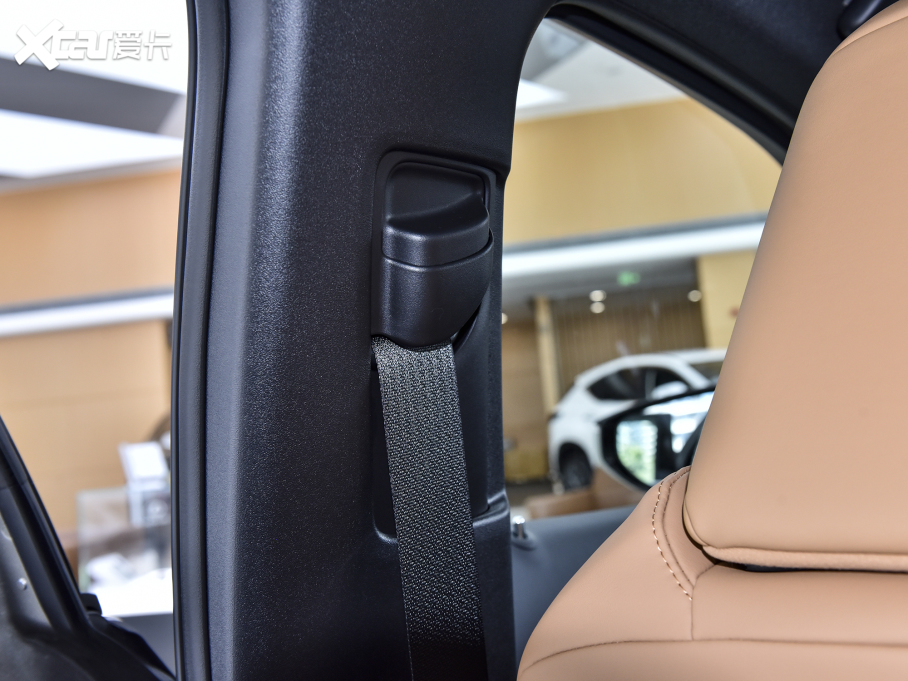 2022׿_˹UX 260h ̽Ȥ