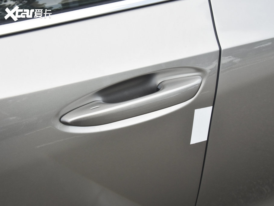 2022׿_˹ES 200 ׿Խ