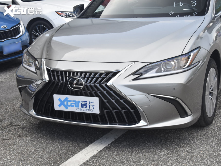 2022׿_˹ES 200 ׿Խ