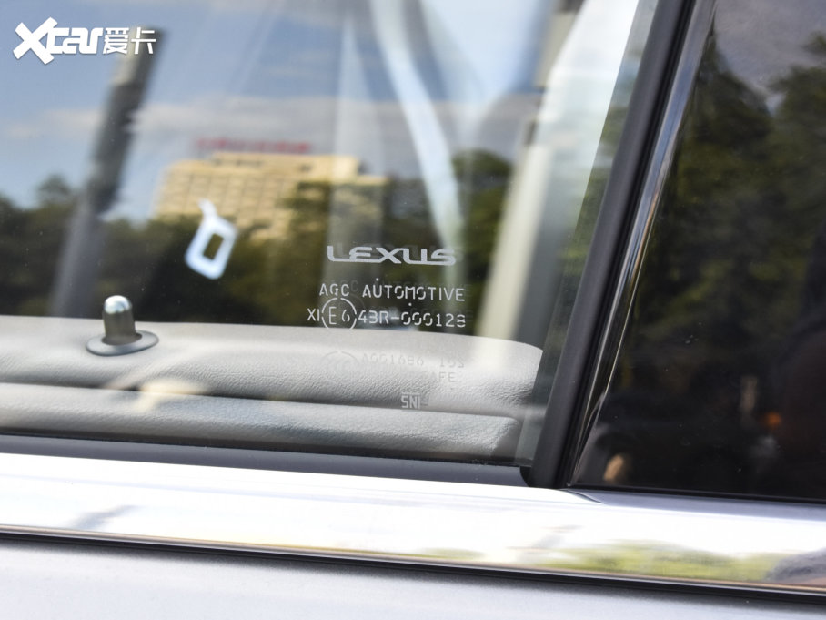 2022׿_˹ES 200 ׿Խ