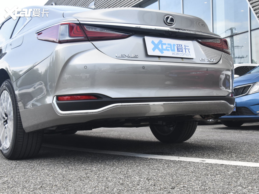 2022׿_˹ES 200 ׿Խ