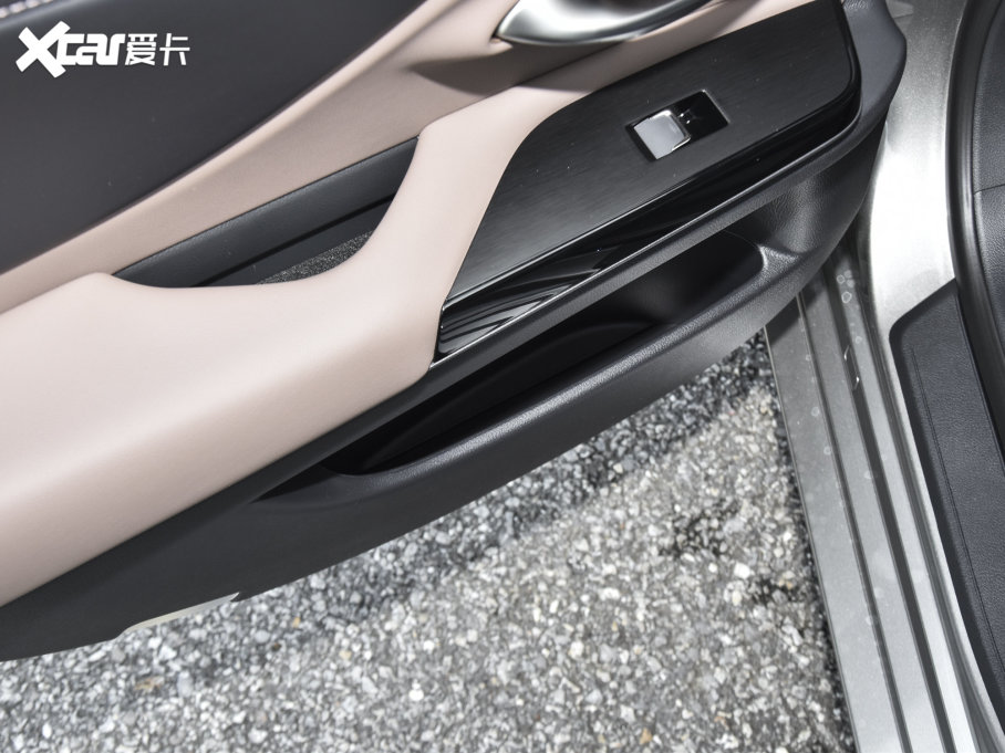 2022׿_˹ES 200 ׿Խ