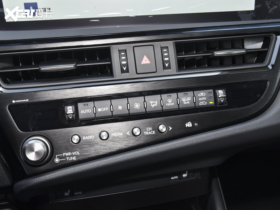 2022׿_˹ES 200 ׿Խ