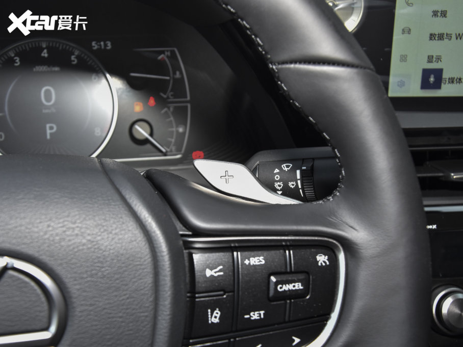 2022׿_˹ES 200 ׿Խ