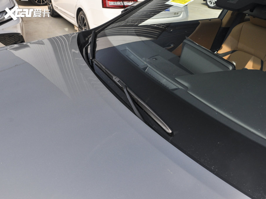 2022׿_˹ES 260 ׿Խ