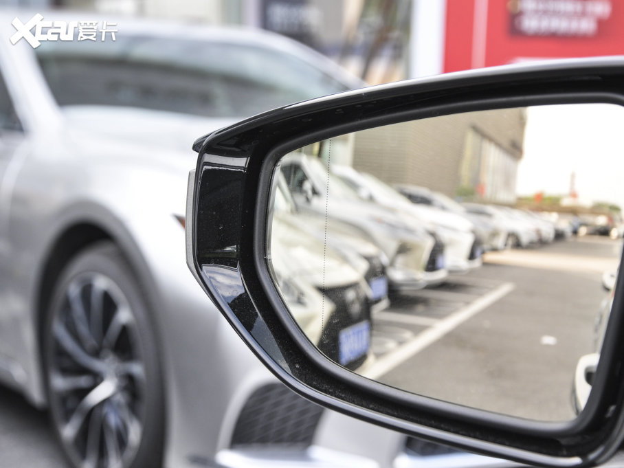 2022׿_˹ES 260 ׿Խ