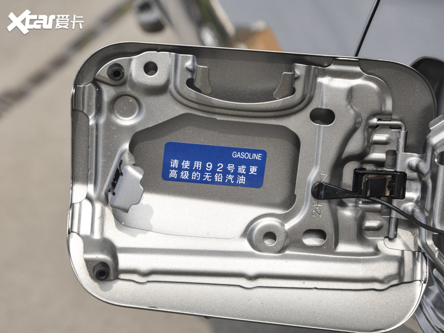 2022׿_˹ES 260 ׿Խ