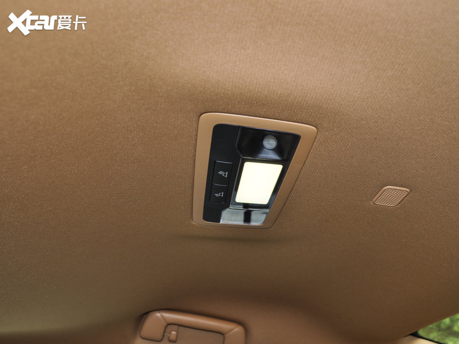 2022׿_˹ES 260 ׿Խ