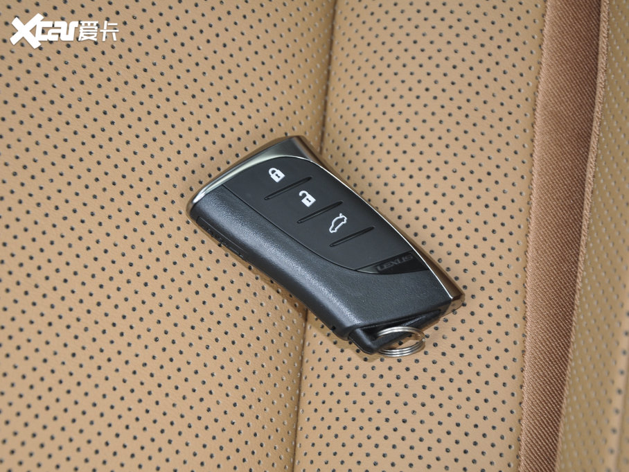 2022׿_˹ES 260 ׿Խ