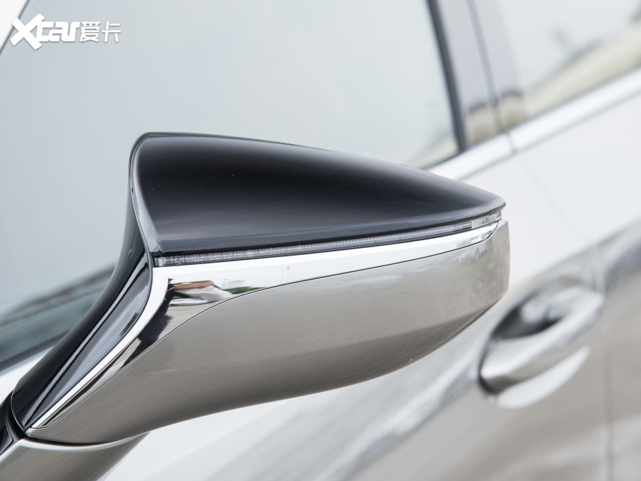 2022׿_˹ES 260 F SPORT