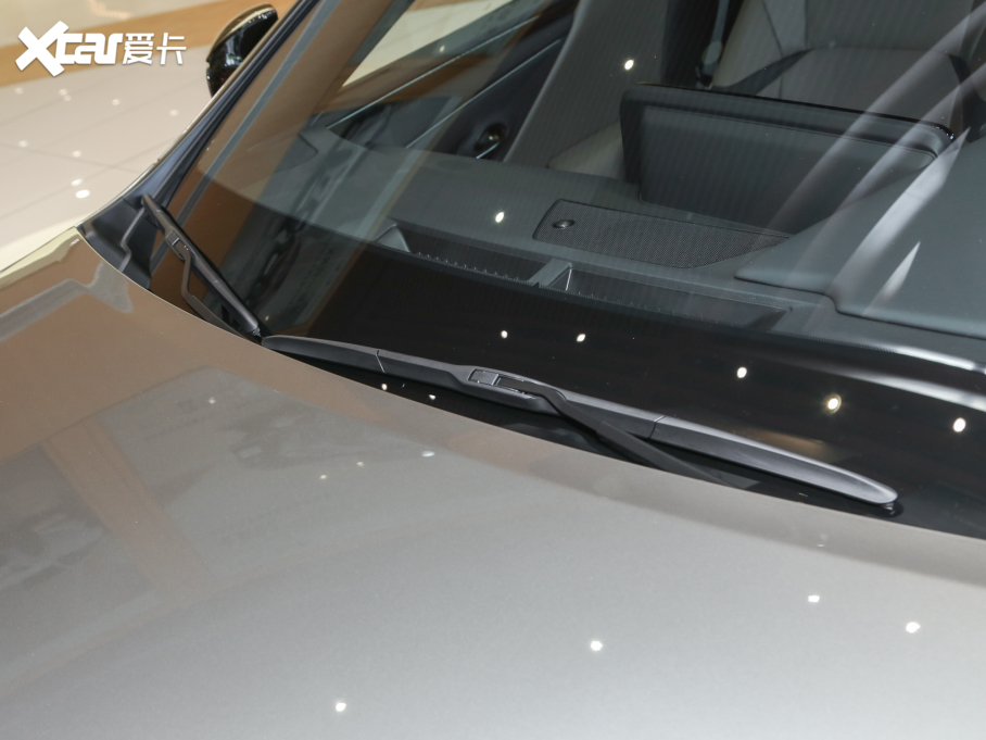 2022׿_˹ES 300h ׿Խ