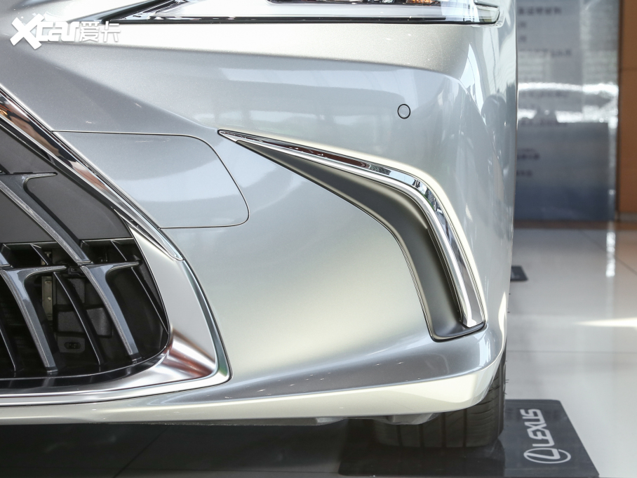 2022׿_˹ES 300h ׿Խ