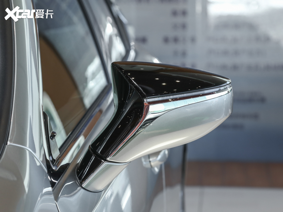 2022׿_˹ES 300h ׿Խ