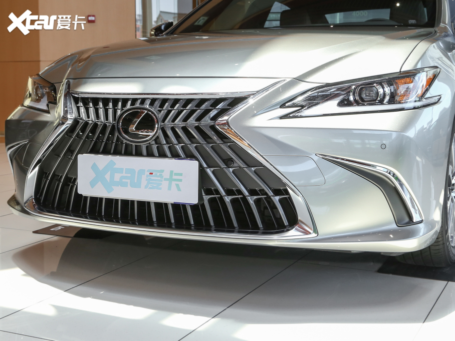 2022׿_˹ES 300h ׿Խ