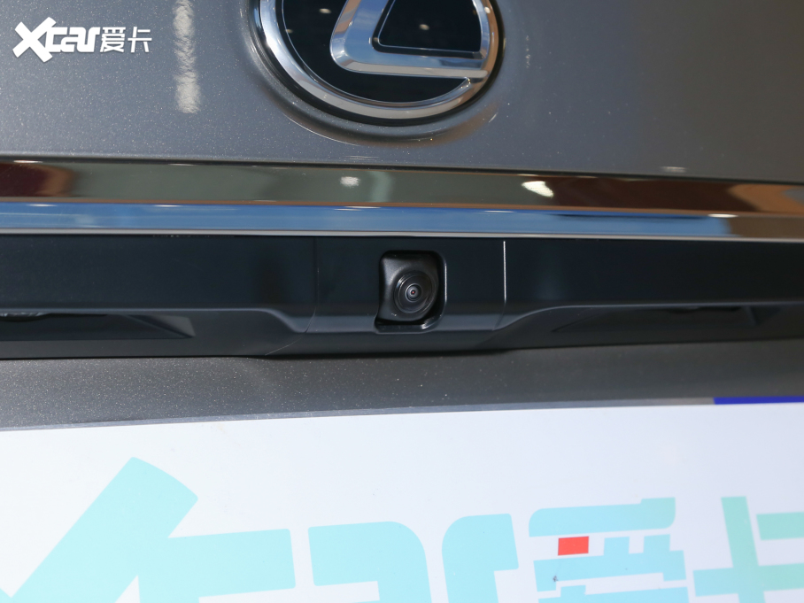 2022׿_˹ES 300h ׿Խ