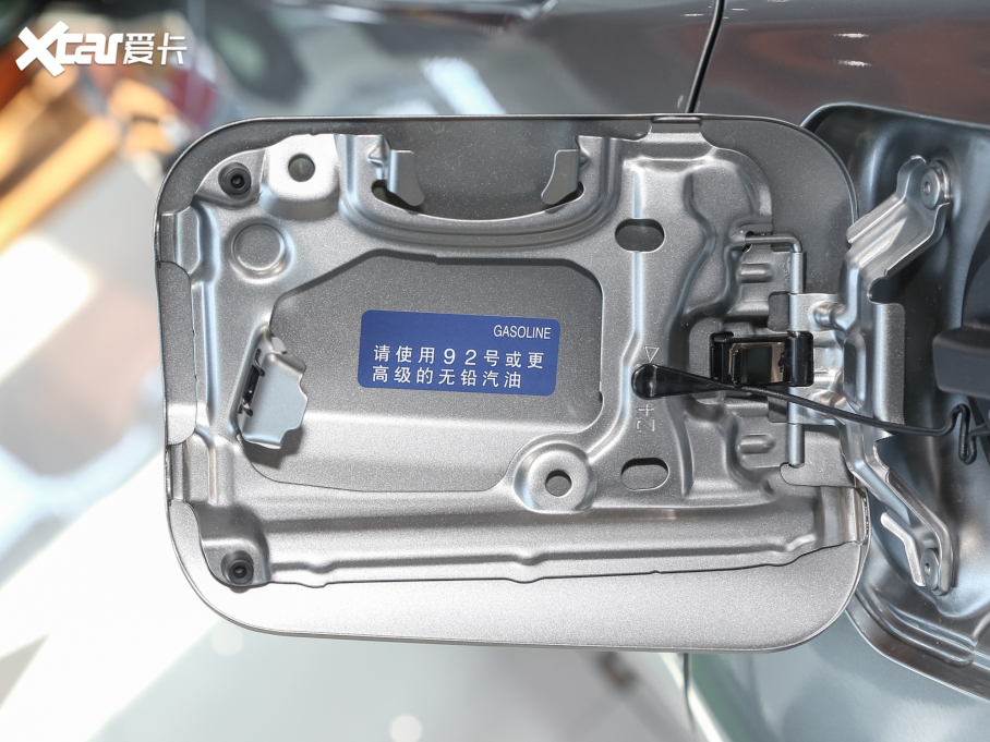 2022׿_˹ES 300h ׿Խ