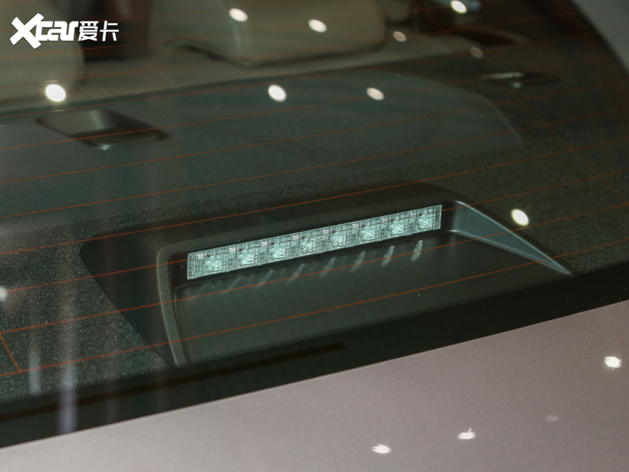 2022׿_˹ES 300h ׿Խ