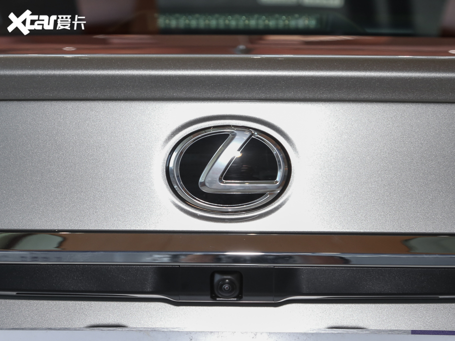 2022׿_˹ES 300h ׿Խ