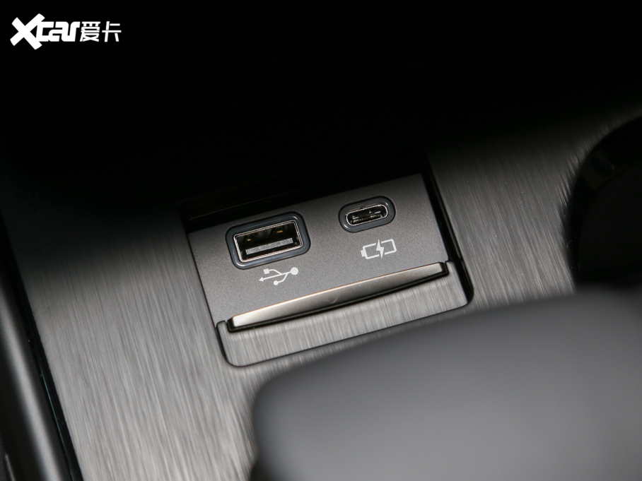 2022׿_˹ES 300h ׿Խ