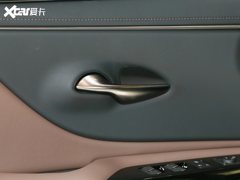 2022׿_˹ES 300h ׿Խ